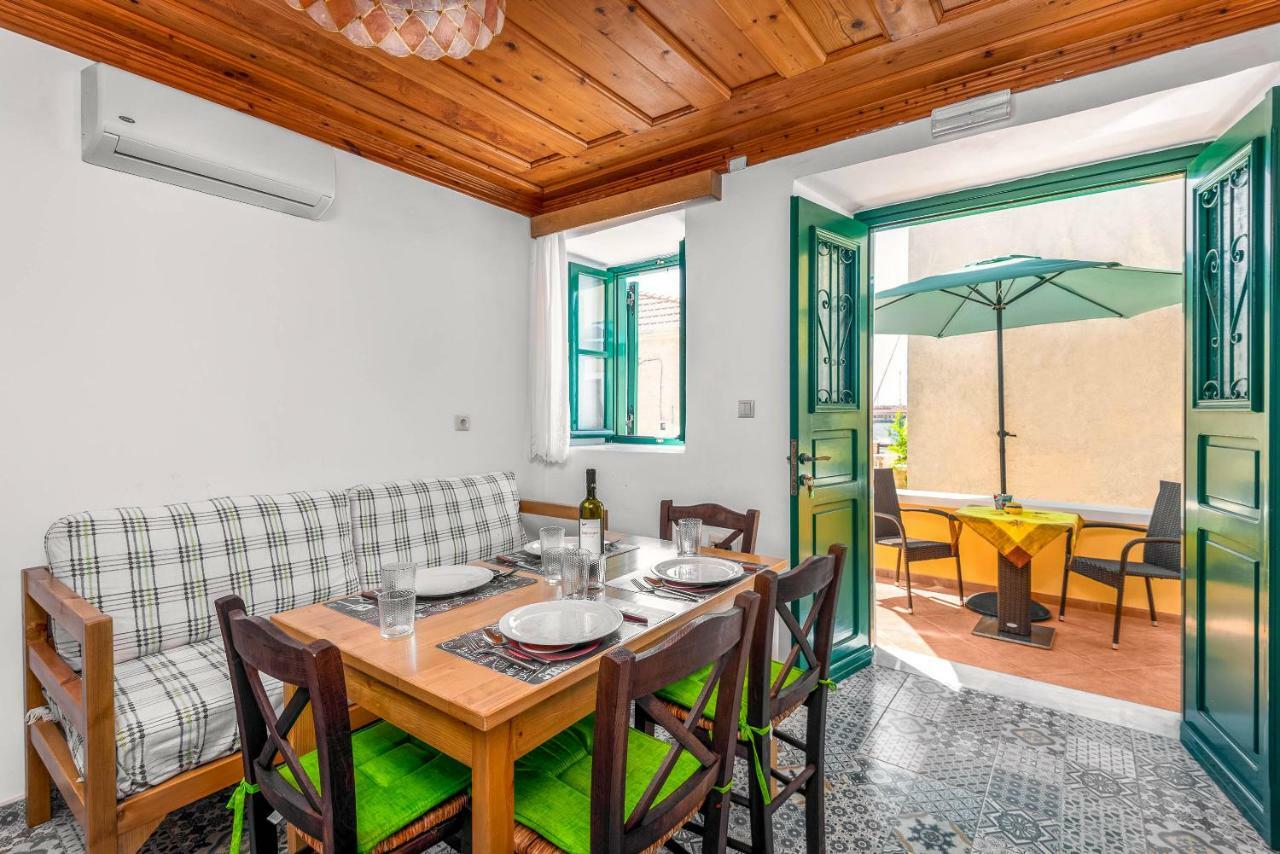 Matinas House Apartment Chalki Town Bagian luar foto