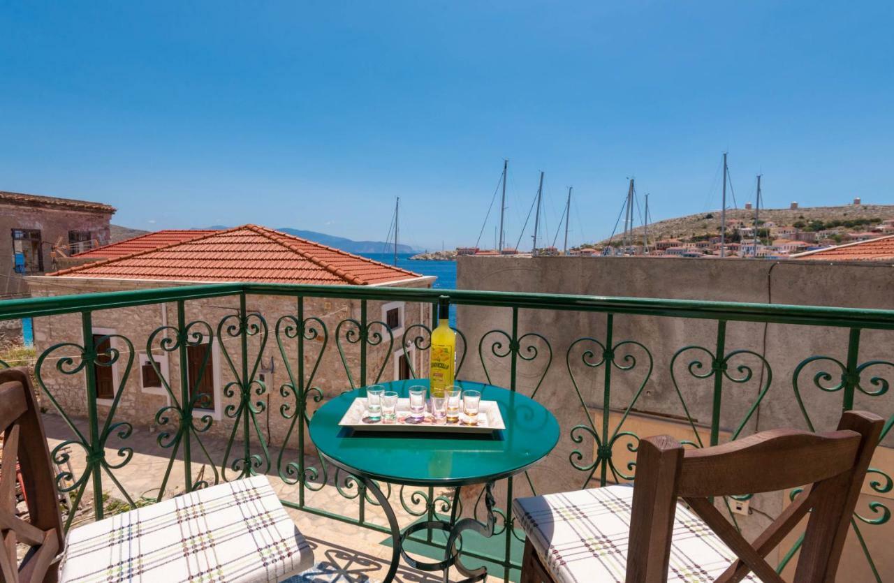 Matinas House Apartment Chalki Town Bagian luar foto