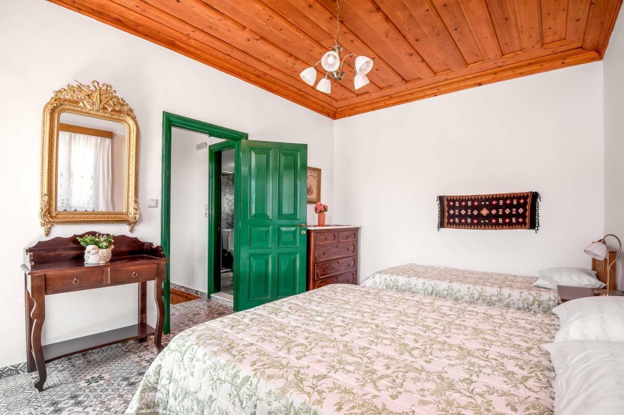 Matinas House Apartment Chalki Town Bagian luar foto